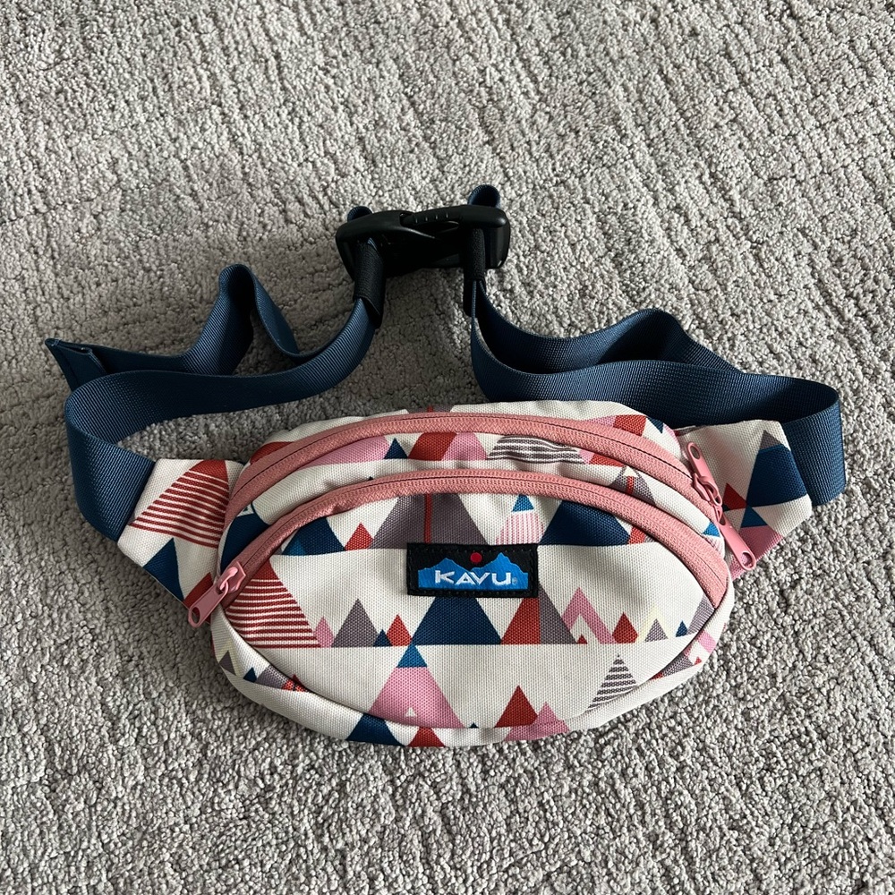 KAVU Pink and Blue Mountain Pattern Belt Bag